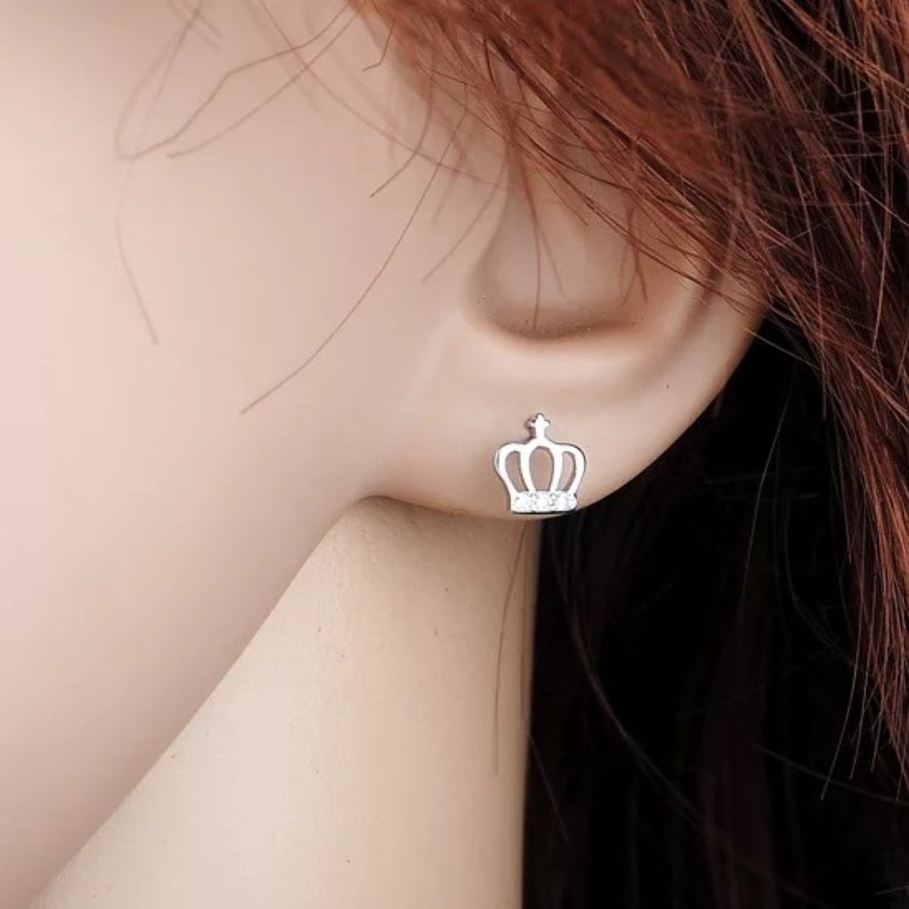 14k Gold Pretty Diamond Crown Earrings Sterling Silver - Picture 5 of 8